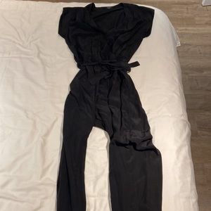 Aritzia Babaton 100% full pant jumpsuit